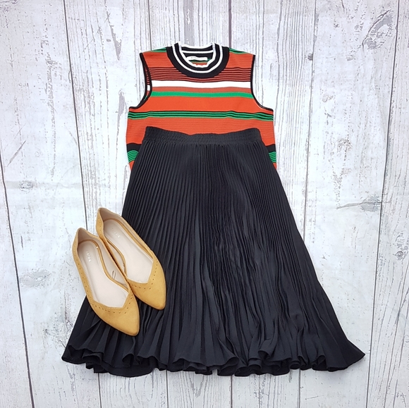 2/40 GLAMOROUS STRIP Crop - Picture 7 of 8